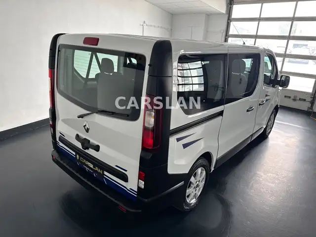 Renault Trafic view 15
