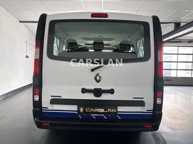 Renault Trafic view 11