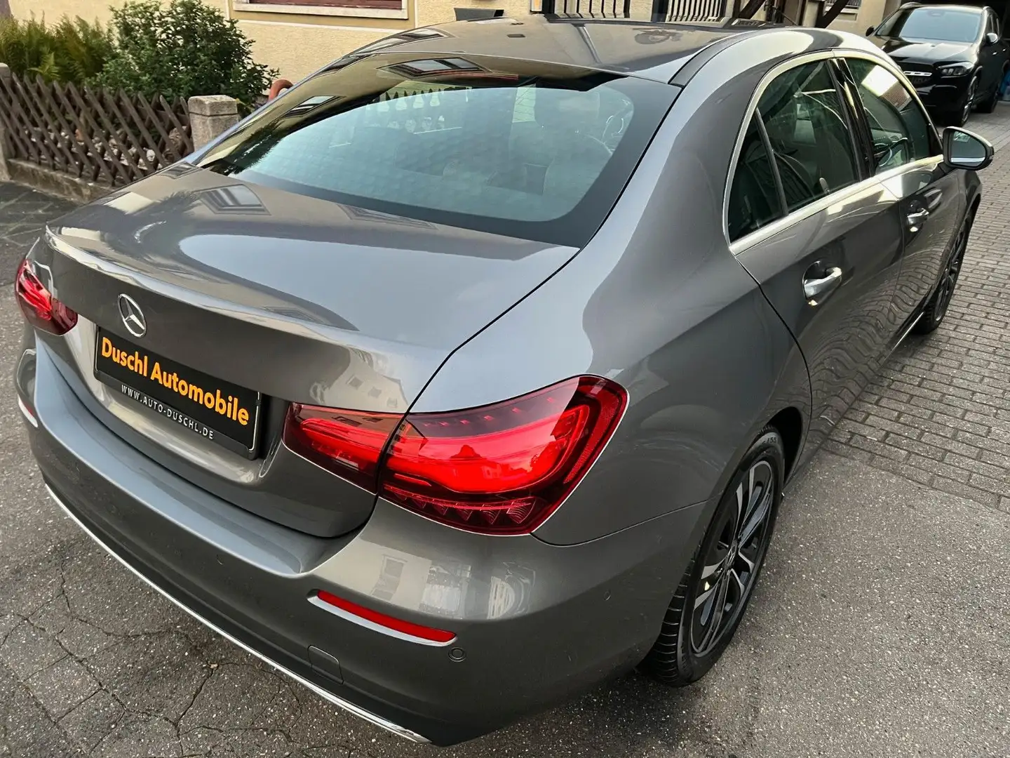 Mercedes-Benz A 200 PROGRESSIVE! LIMOUSINE! LED! KAMERA! MBUX! Gris - 2
