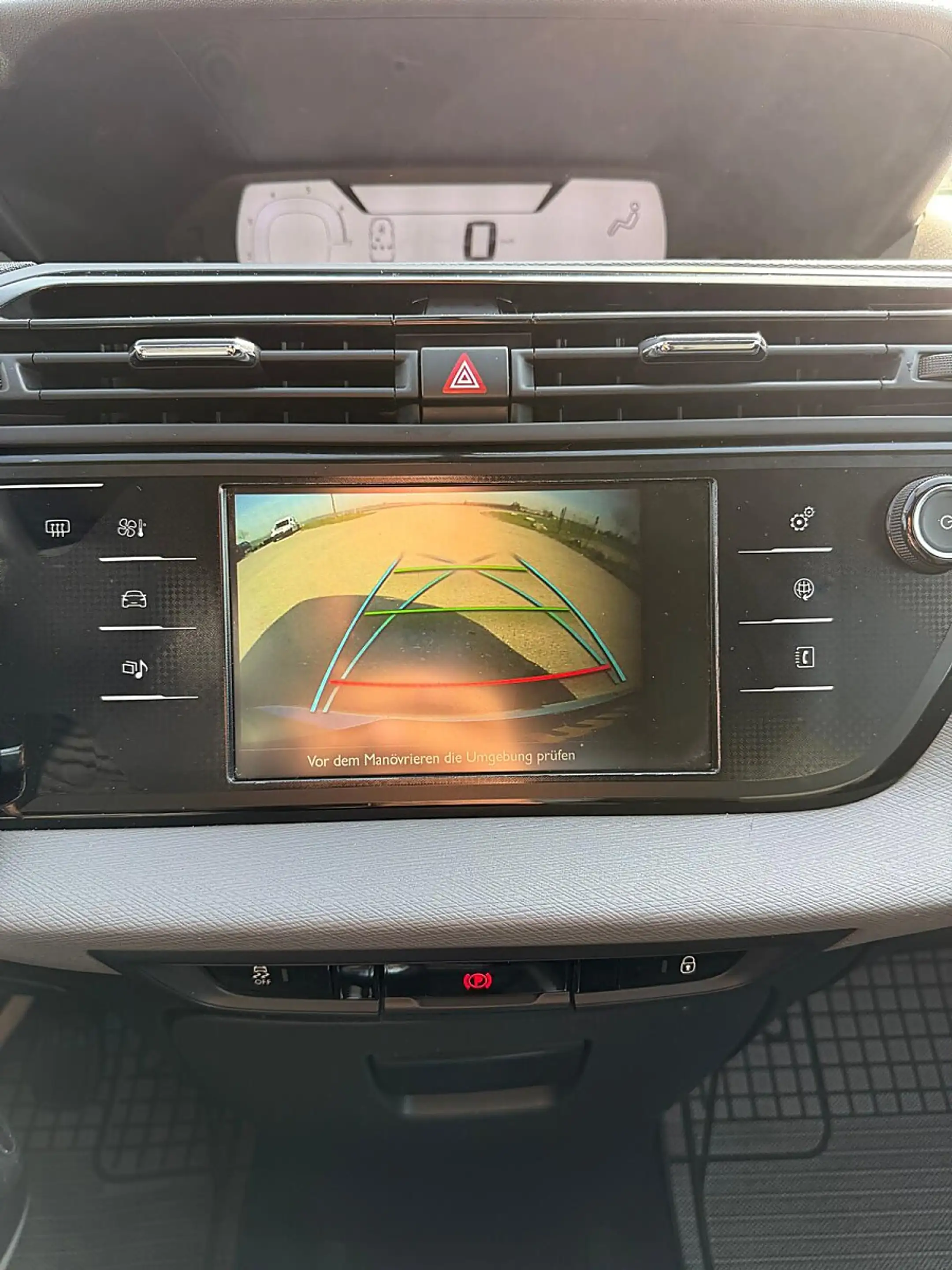 Citroen C4 Picasso VTi 120 Attraction — photo 15