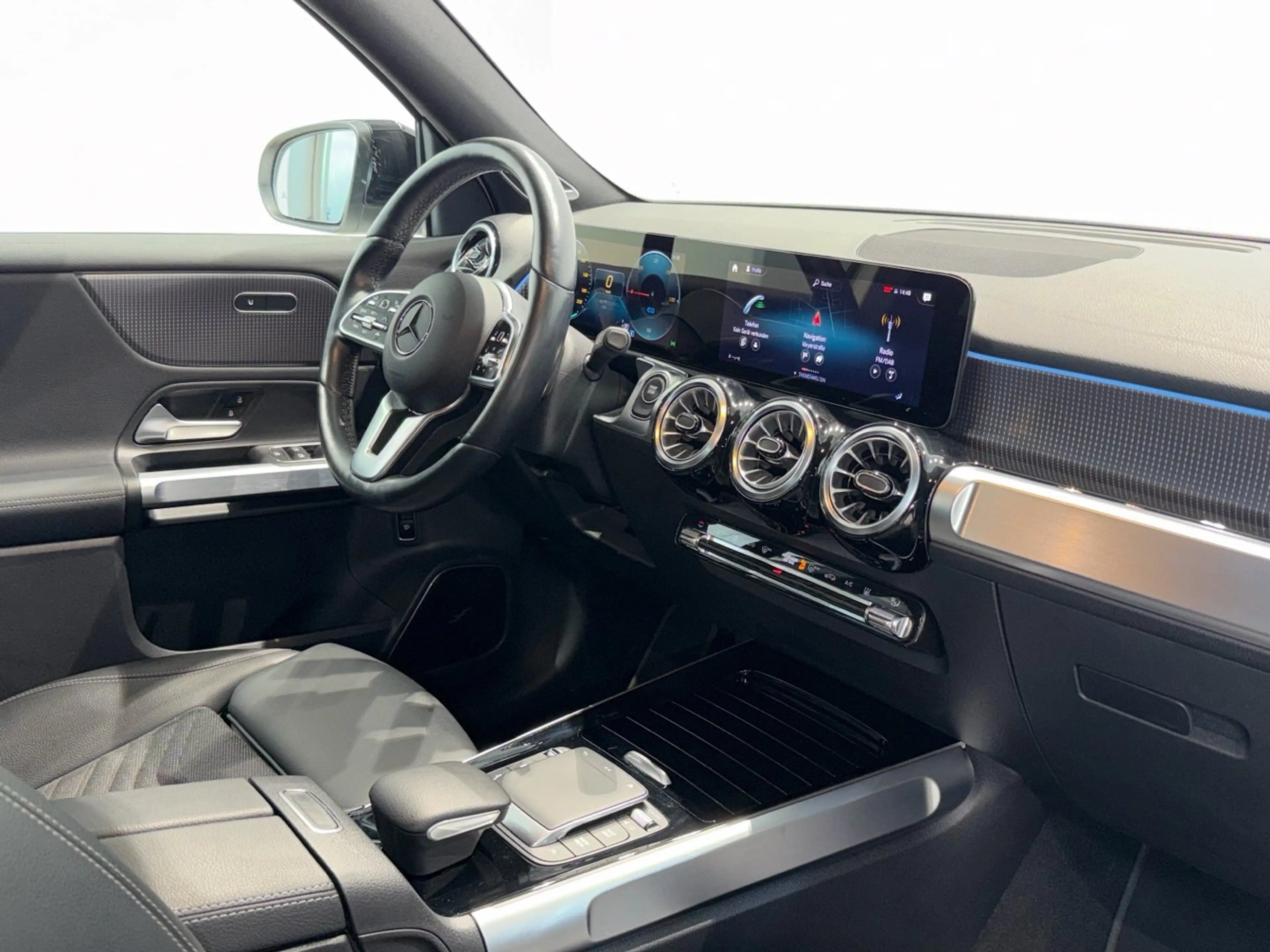 Mercedes-Benz EQB 250 Progressive Night Burmester CarPlay LED — photo 13