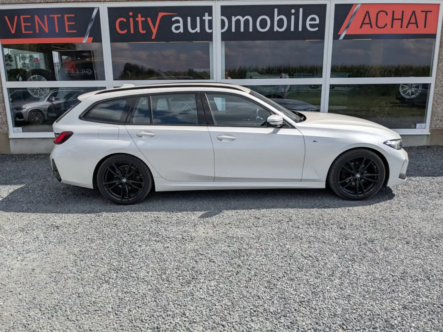 BMW 318 318dA FACELIFT PACK M GPS CARPLAY BLUETOOTH Blanc - 2