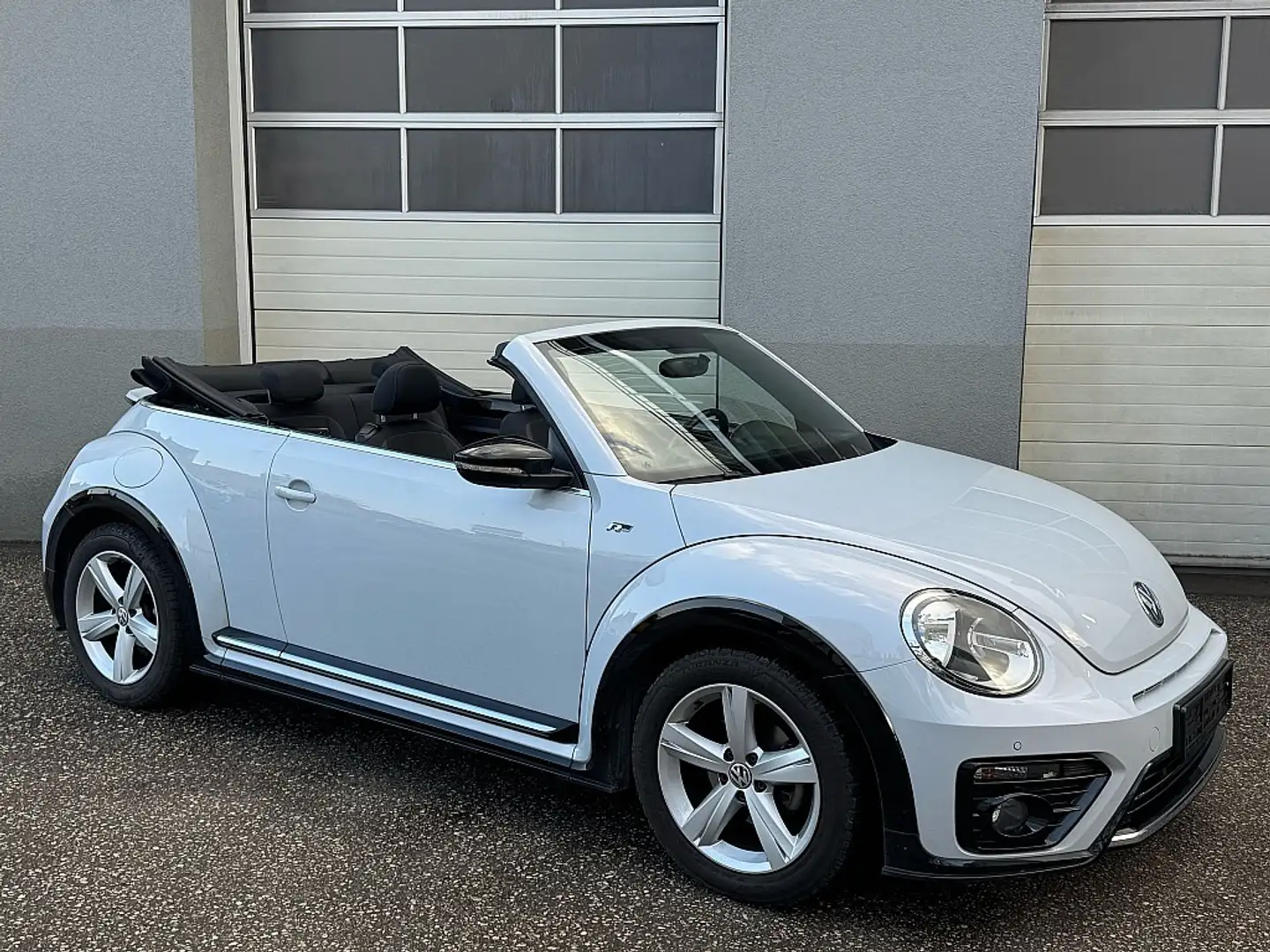 Volkswagen Beetle Cabrio 1,4 TSI Sport *R-LINE* Blanc - 2