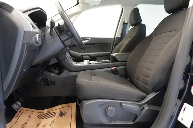 Ford Galaxy view 15