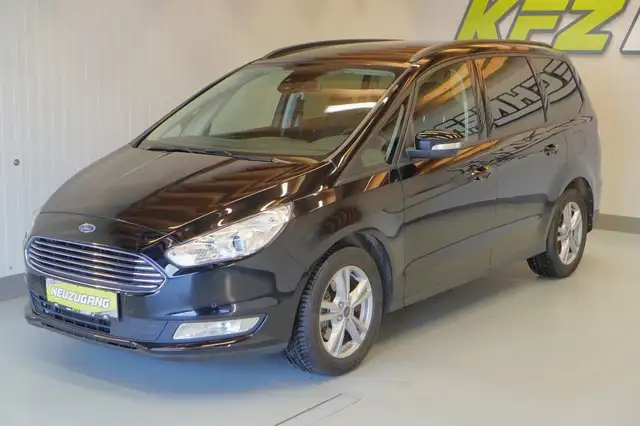 Ford Galaxy view 11