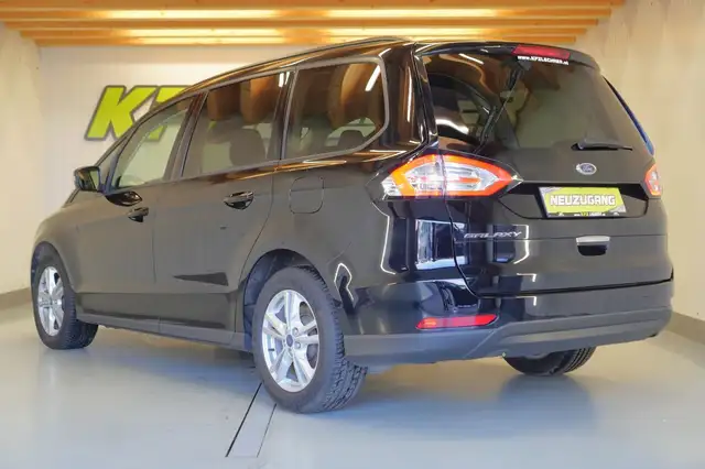Ford Galaxy view 7
