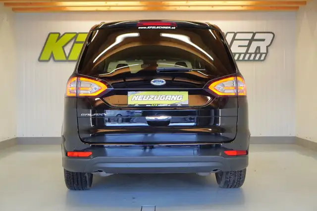 Ford Galaxy view 5