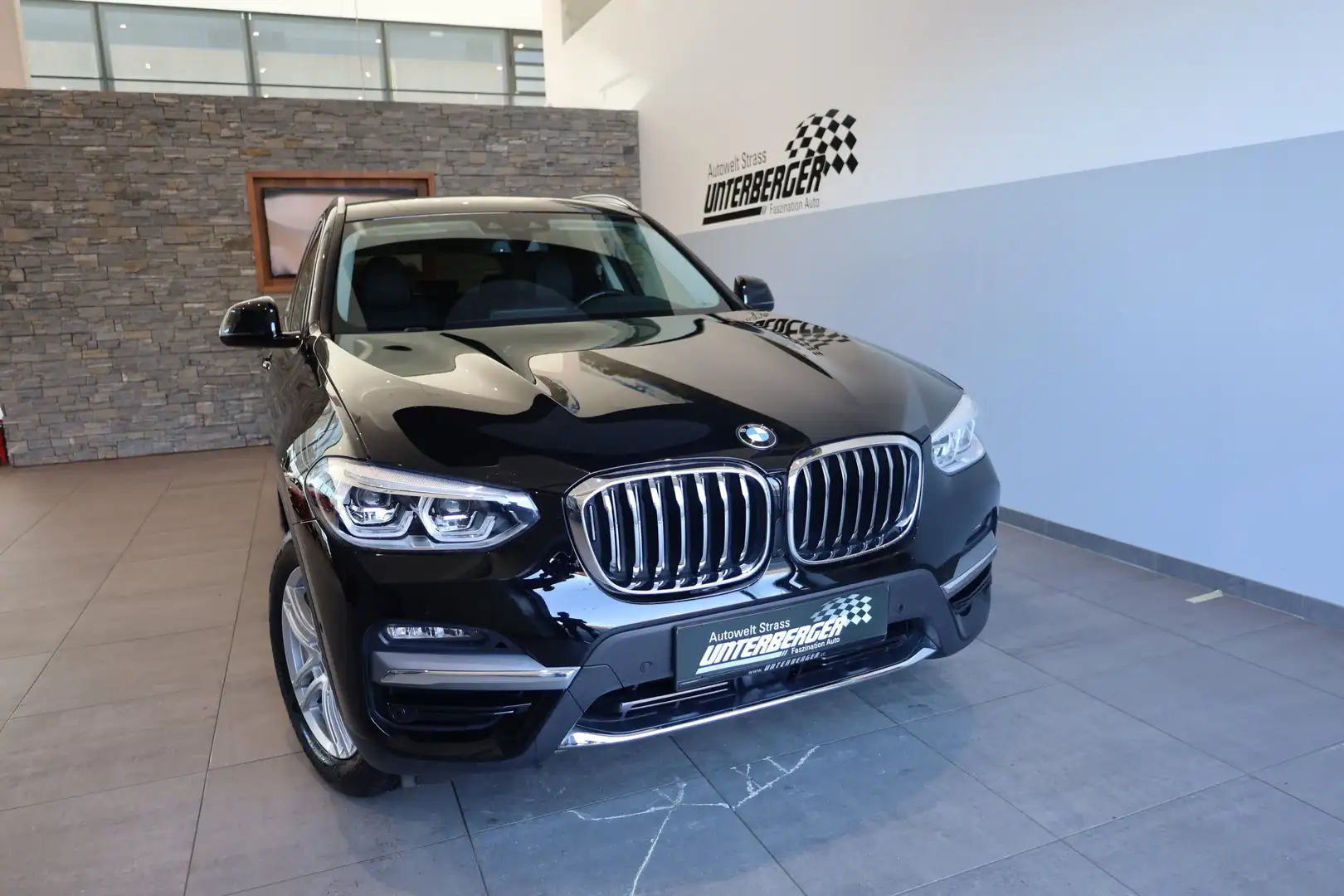 BMW X3 xDrive20d Luxury Line Gestiksteuerung Schwarz - 2