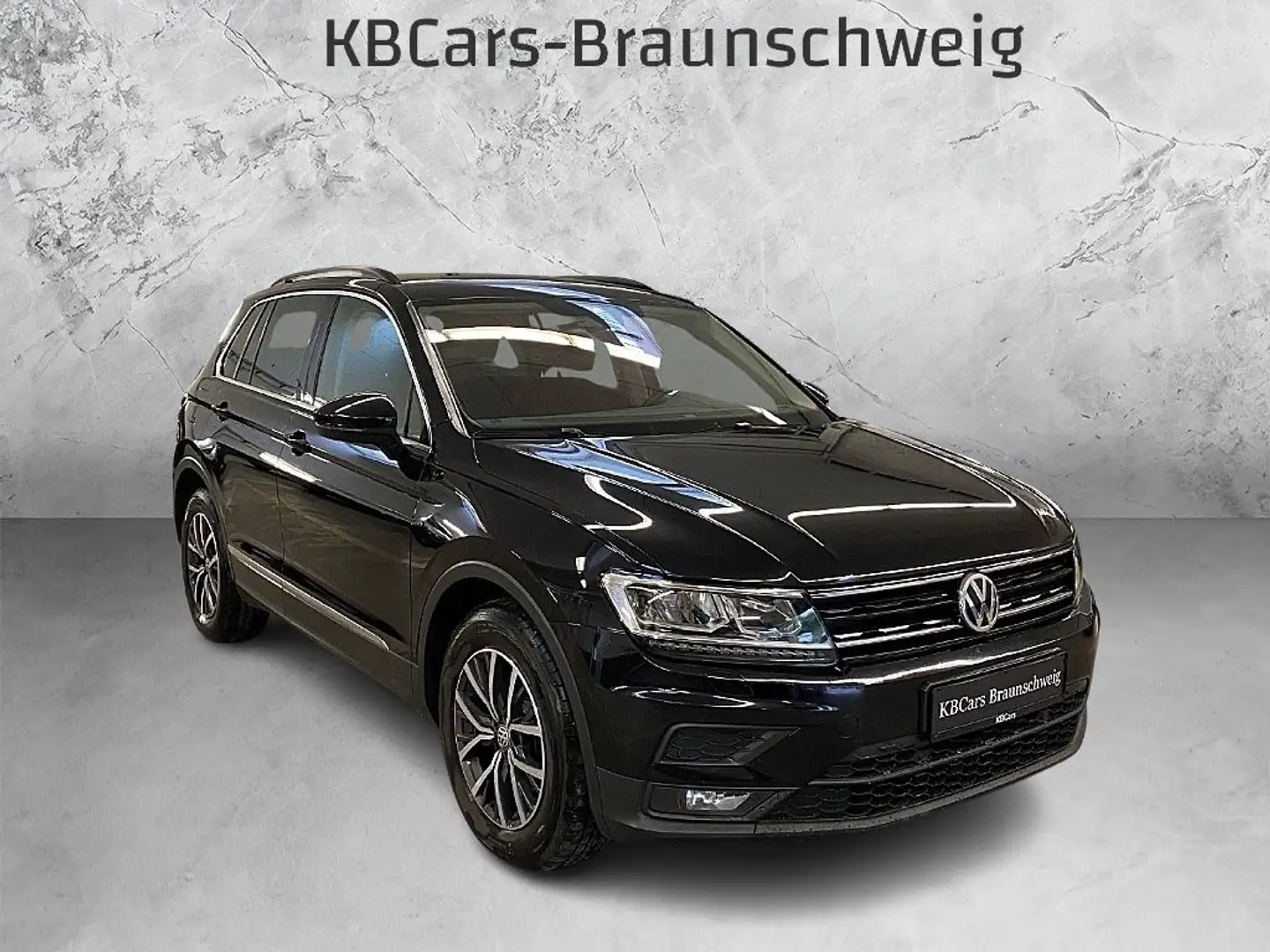 Volkswagen Tiguan Comfortline 2.0 TDI DSG*NAVI*CARPLY*LED* Noir - 2