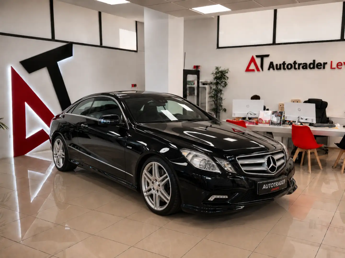 Mercedes-Benz E 350 Coupé 350CDI BE Aut. Blanco - 1
