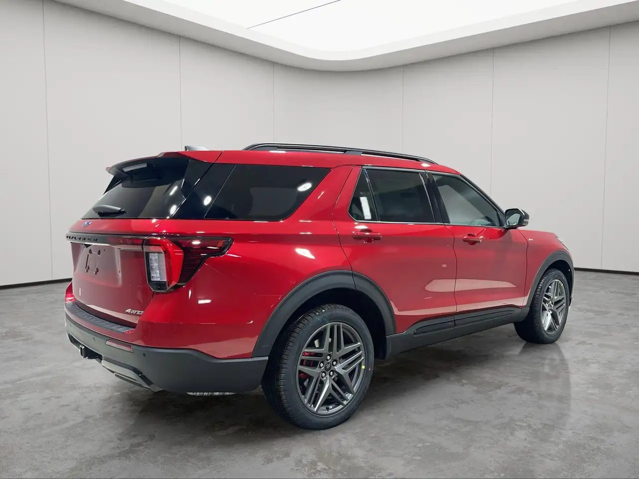 Ford Explorer снимка Ford Explorer