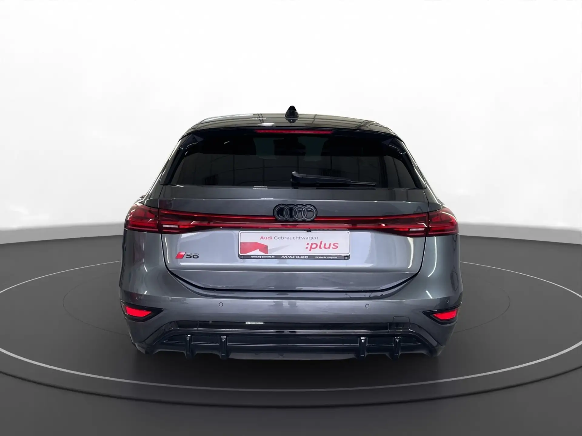 아우디 Audi S6 e-tron Avant 2025 건메탈 사진 6