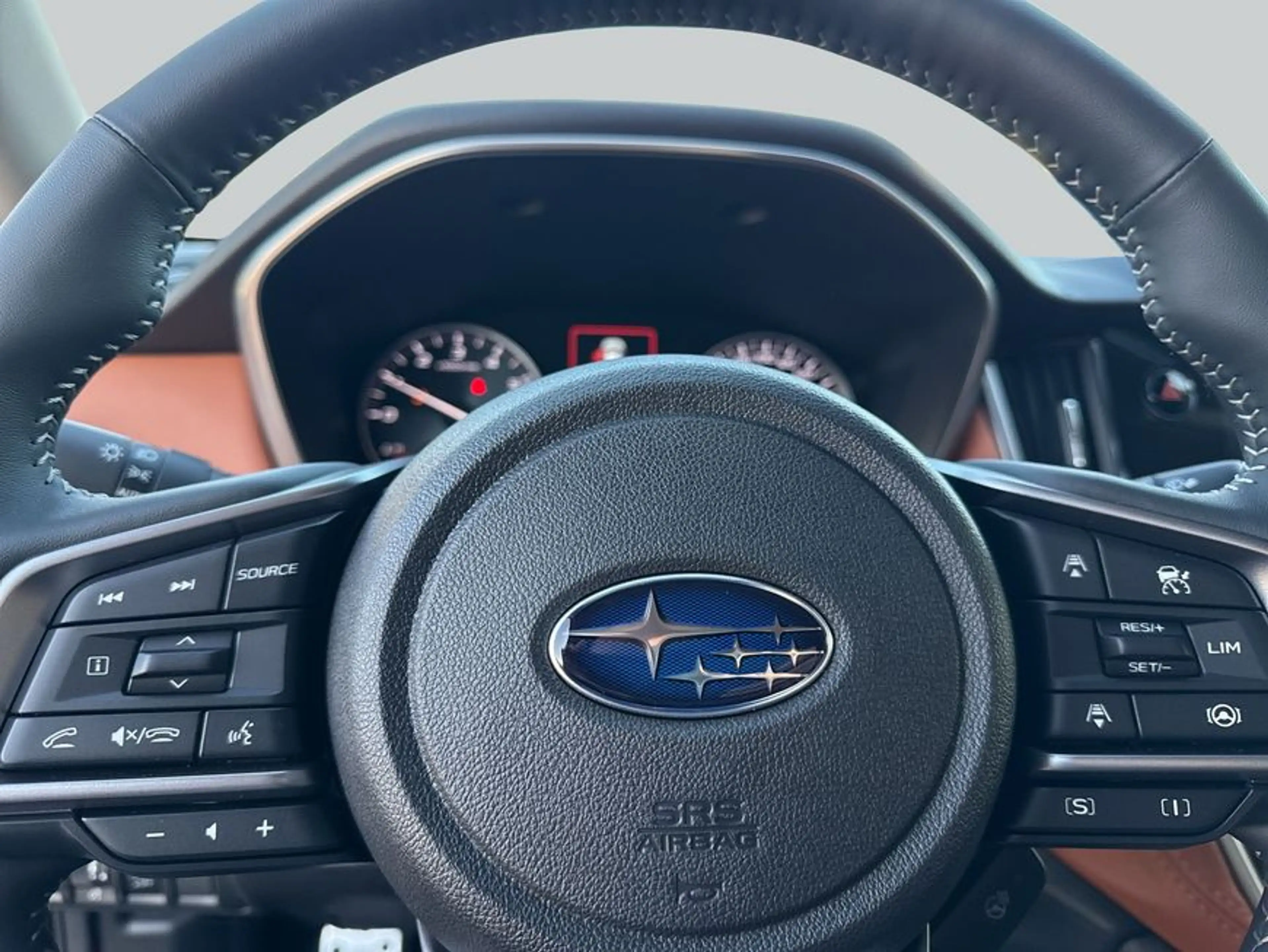 Subaru OUTBACK Outback 2.5i Platinum MJ25 — photo 13