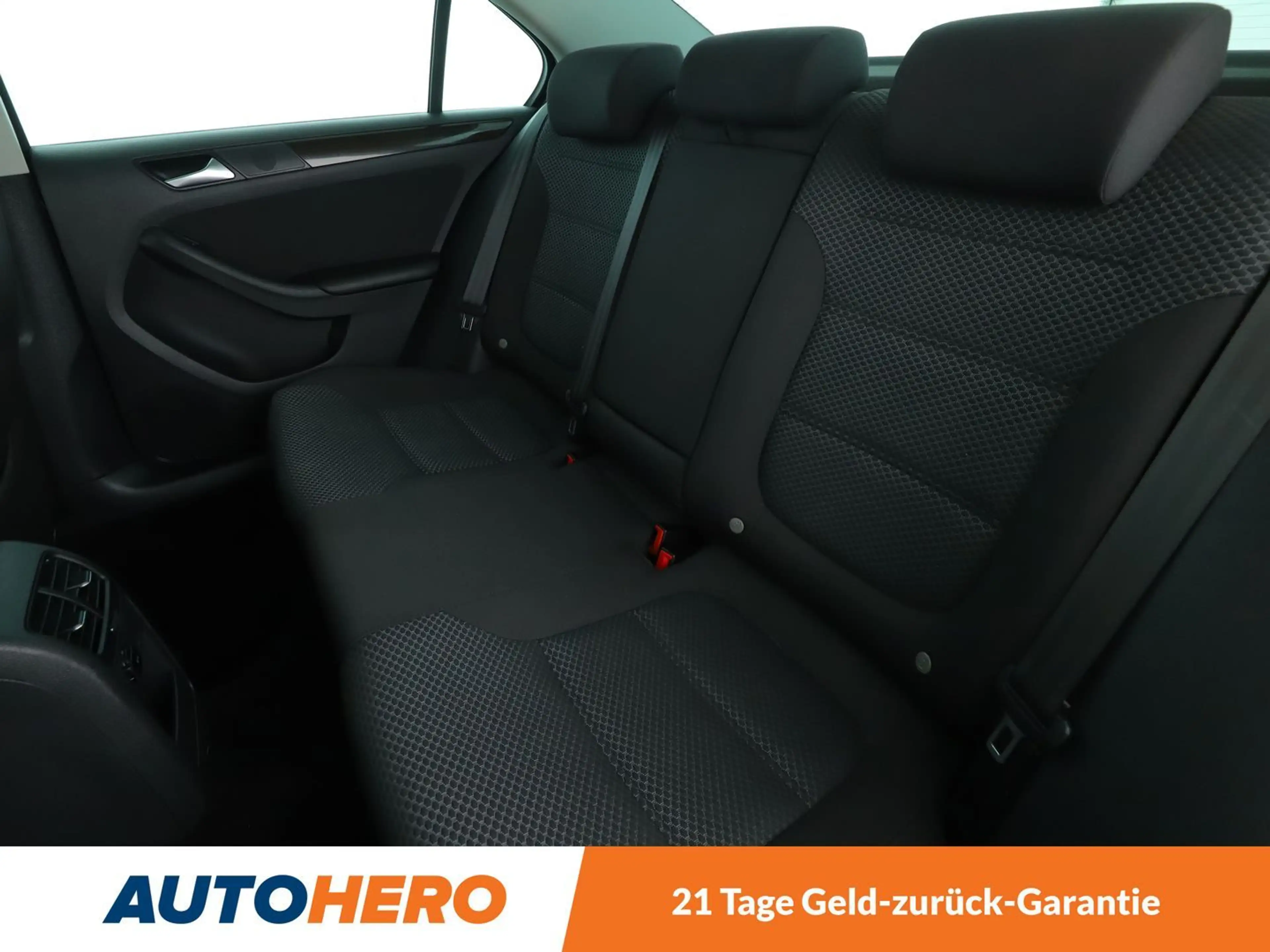 Volkswagen Jetta 1.4 TSI BlueMotion*NAVI*XENON*PDC*KLIMA* — photo 15