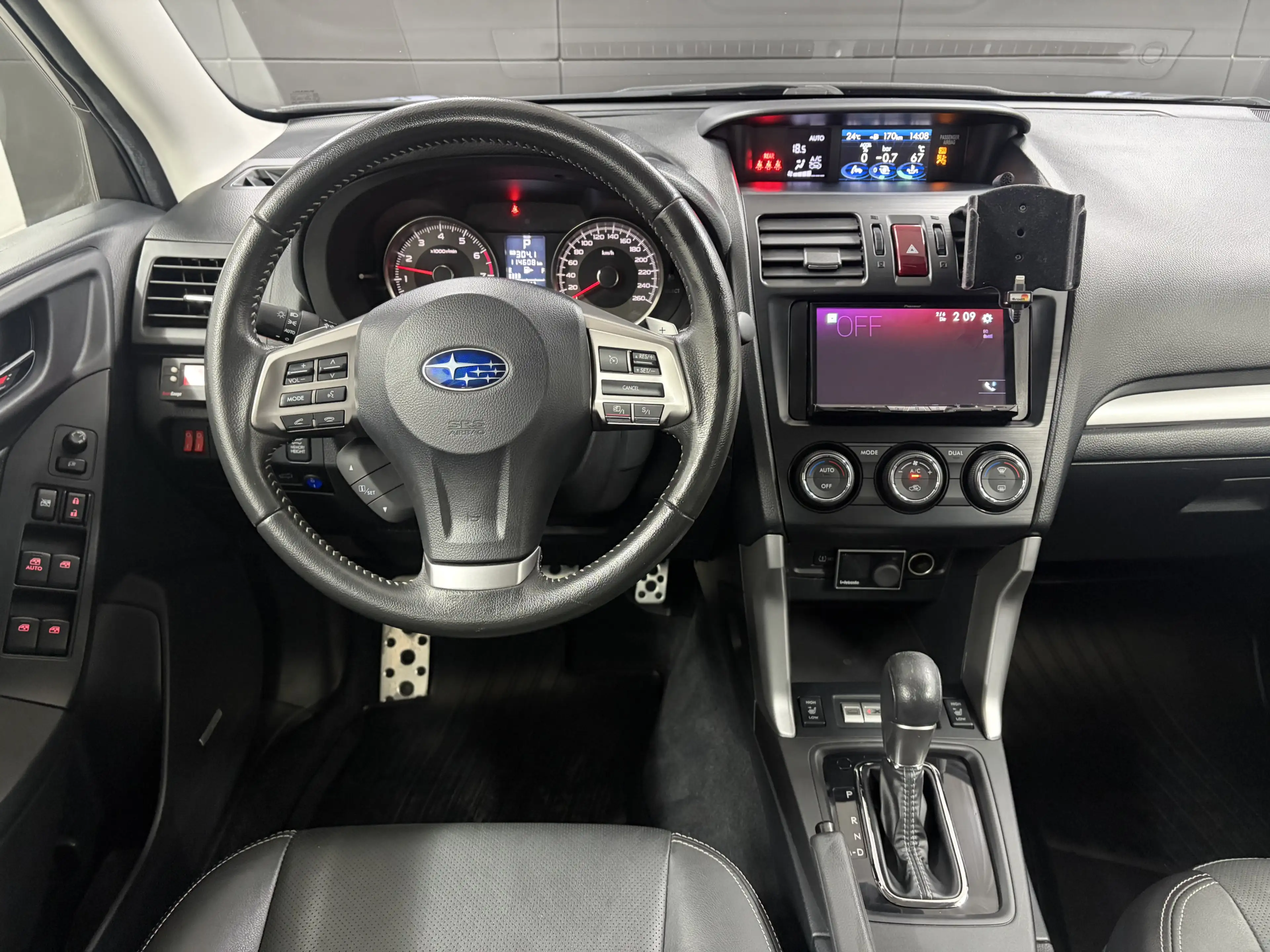 Subaru Forester Platinum+Panorama+H&K+SHZ+Keyless+Navi — photo 12