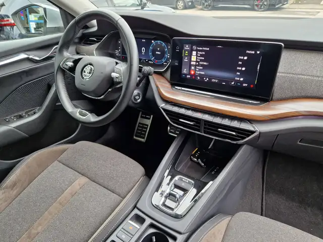 Skoda Octavia view 8