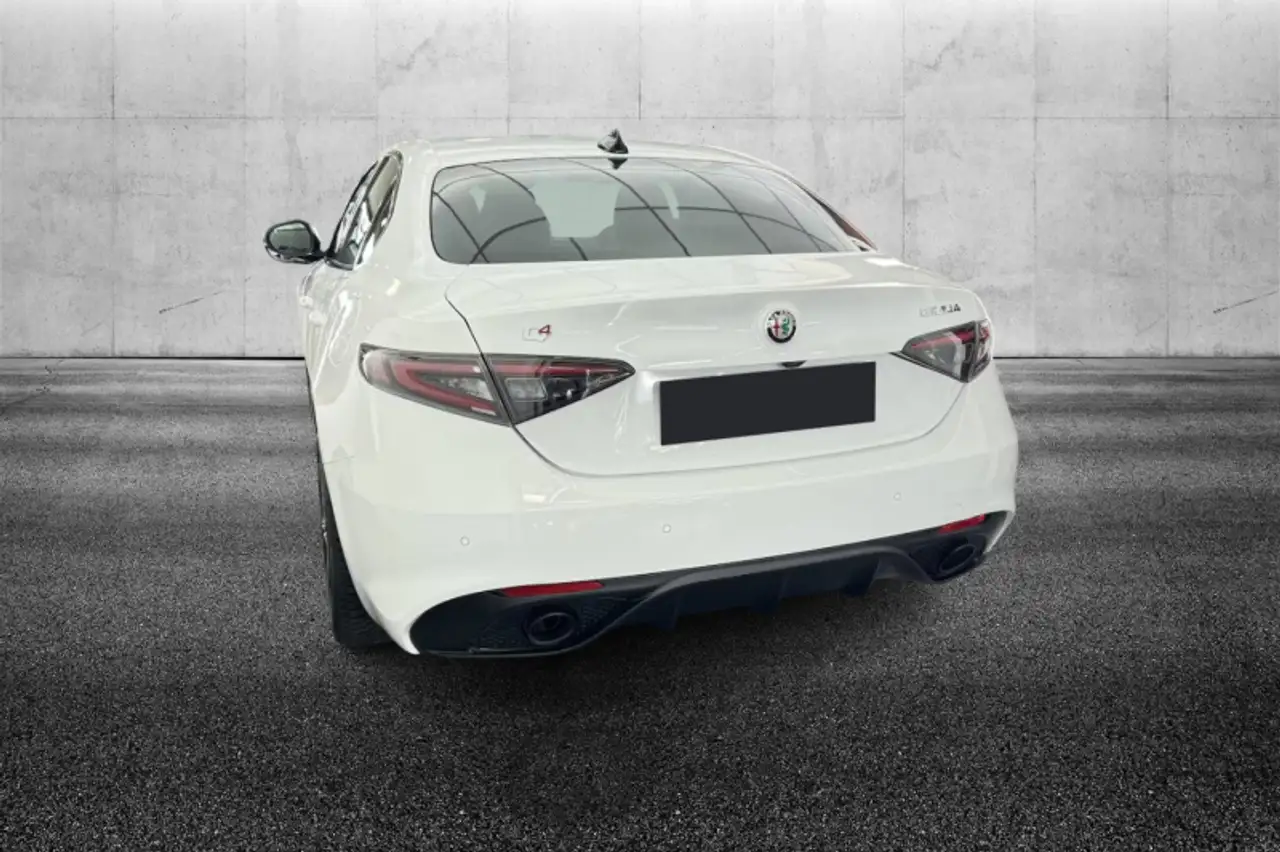 Alfa Romeo Giulia 2025