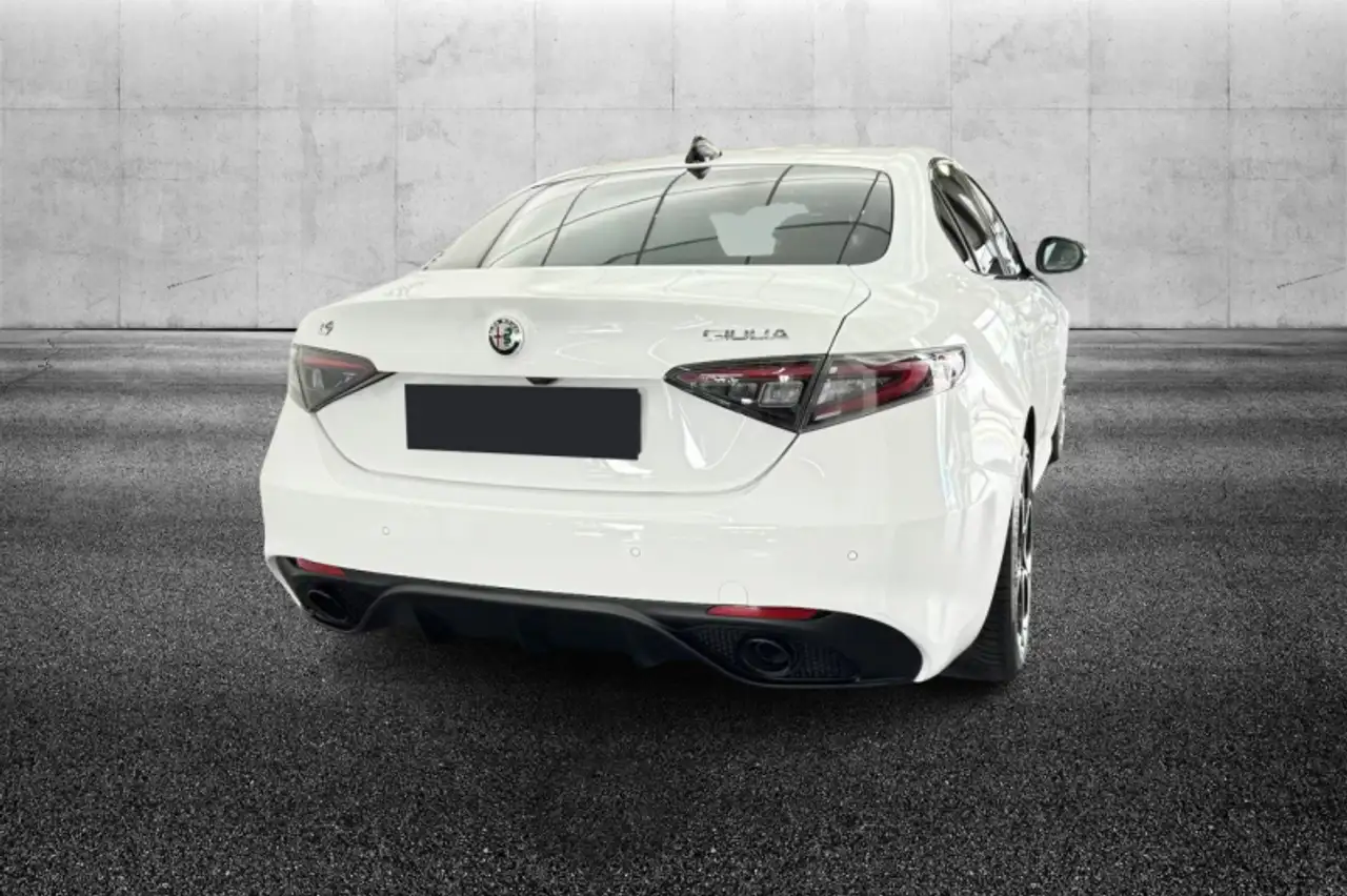 Alfa Romeo Giulia 2025