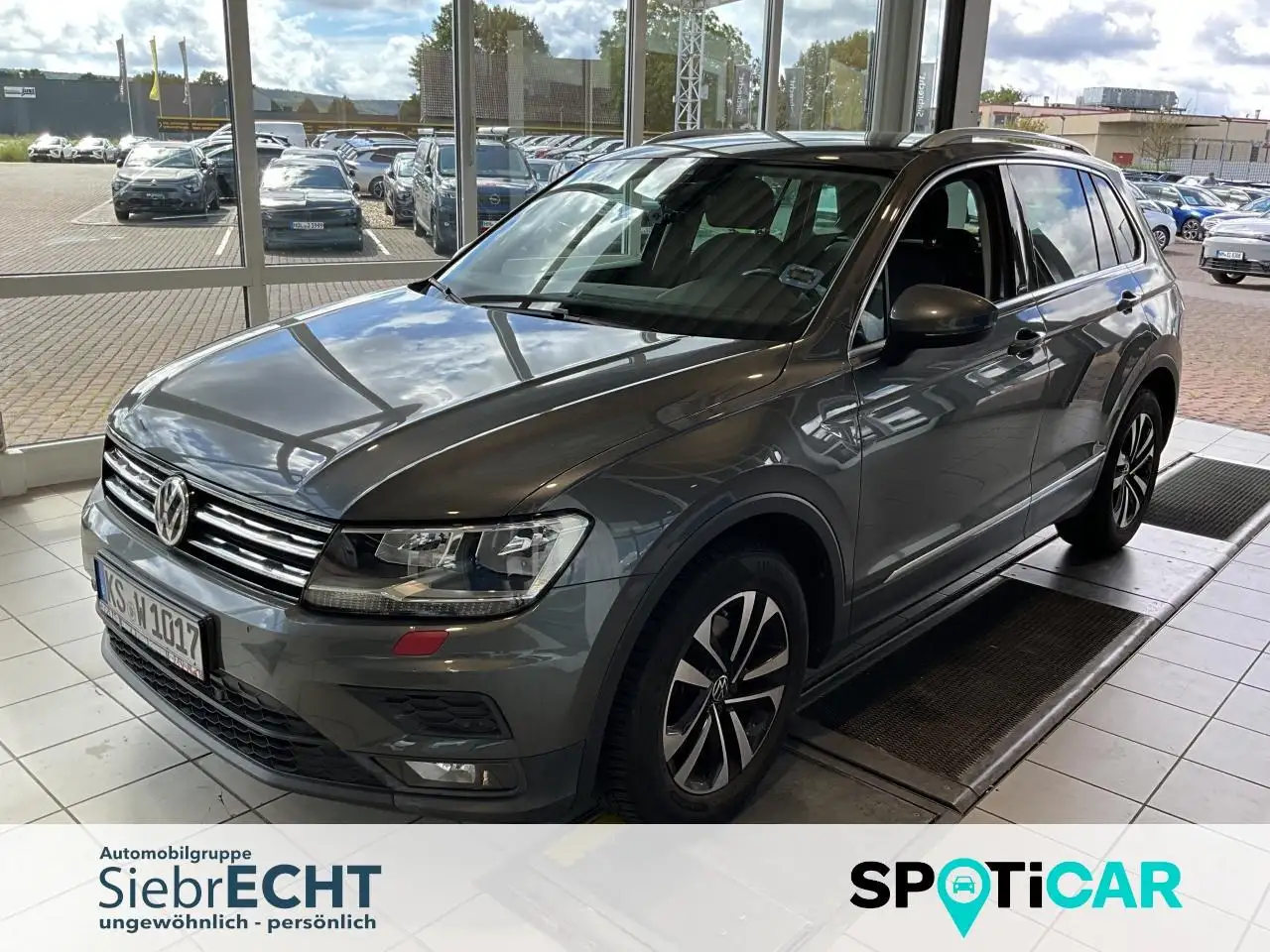 Volkswagen Tiguan Comfortline 1.5*SHZ*NAVI*AHK*ACC*PDC*uvm