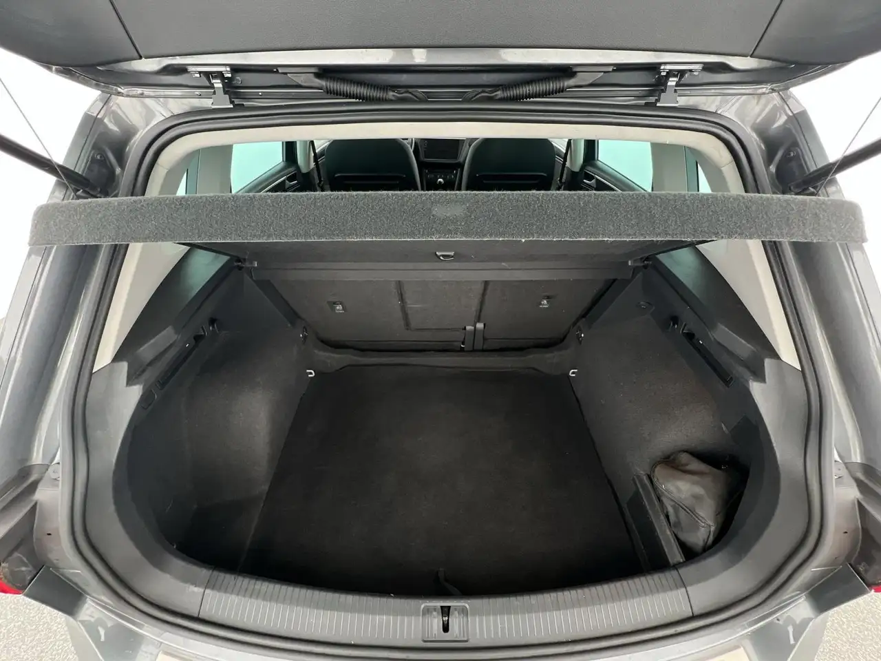 Volkswagen Tiguan Comfortline 1.5*SHZ*NAVI*AHK*ACC*PDC*uvm, миниатюра 21