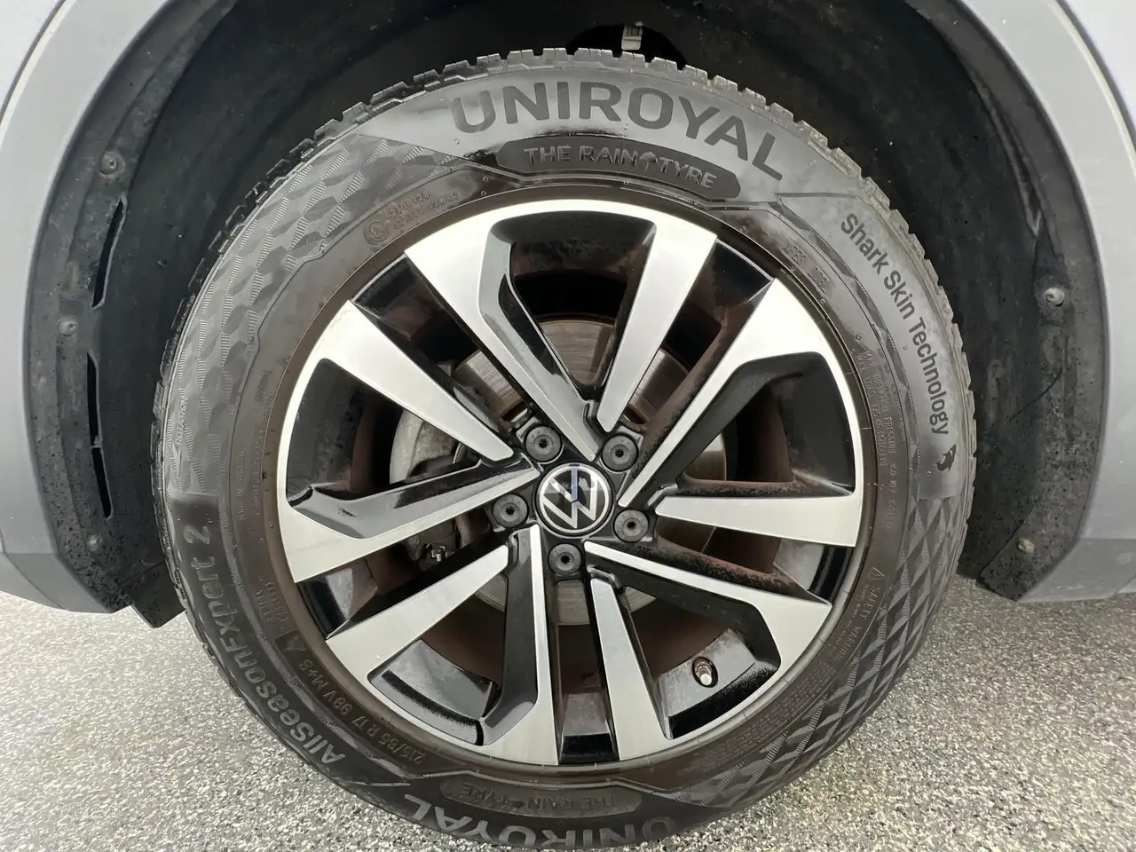 Volkswagen Tiguan Comfortline 1.5*SHZ*NAVI*AHK*ACC*PDC*uvm, миниатюра 7