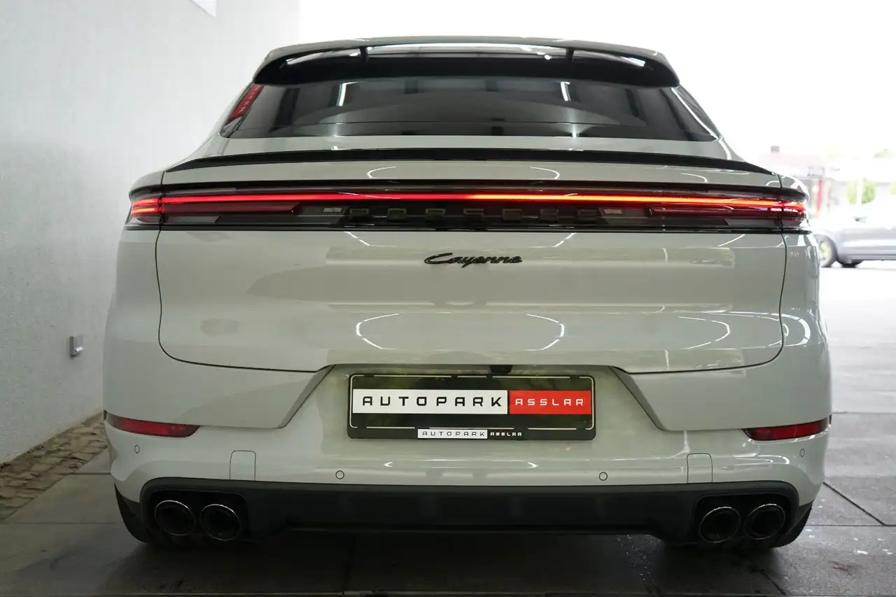 Porsche Cayenne Coupe E-Hybrid Black Edition/Kreide /22z 5