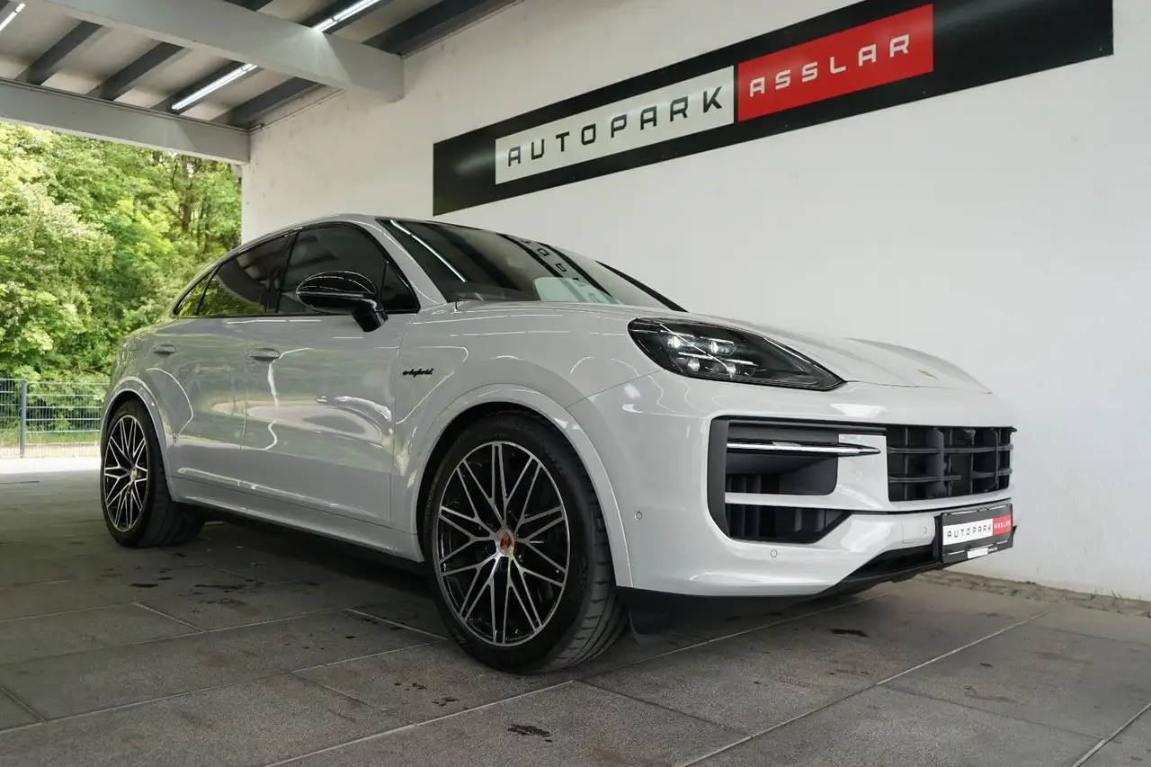 Porsche Cayenne Coupe E-Hybrid Black Edition/Kreide /22z 2