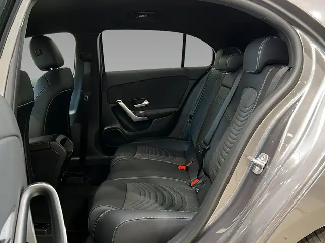 Mercedes-Benz A-Class view 9