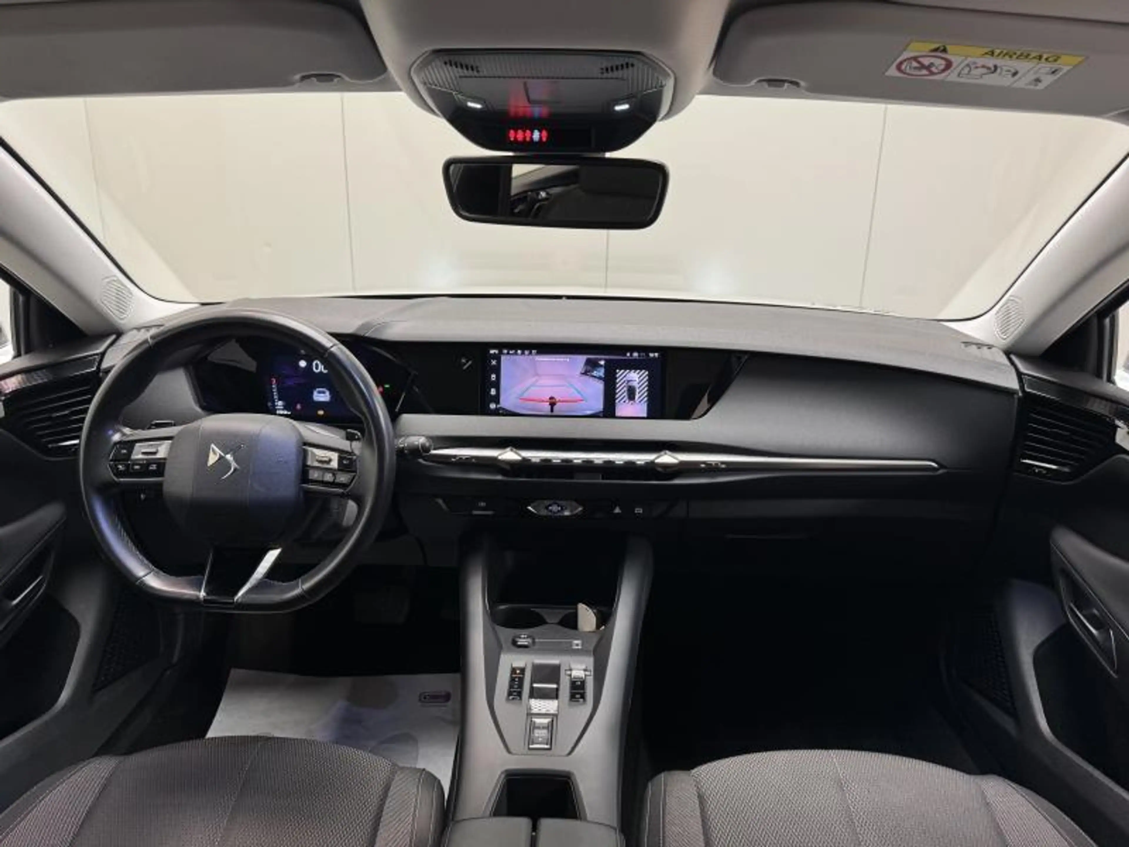 DS Automobiles DS 4 1.2i EAT8 Bastille + LED|CARPLAY|CAMERA|PDC|CRUISE — photo 12