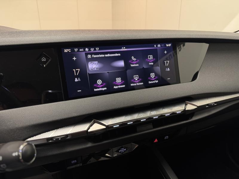 DS Automobiles DS 4 1.2i EAT8 Bastille + LED|CARPLAY|CAMERA|PDC|CRUISE — photo 15