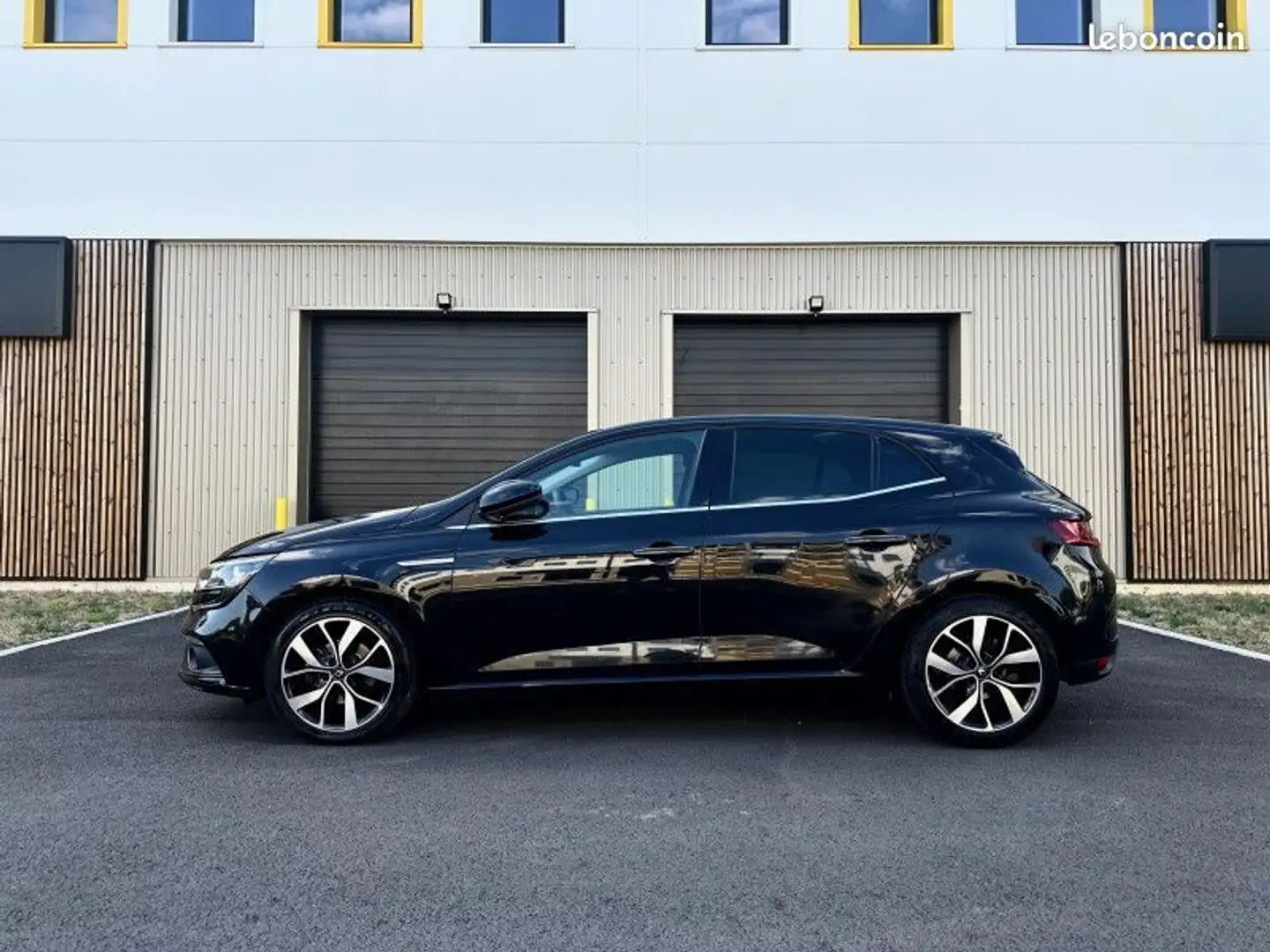 Renault Megane IV 1.3 TCE 140CH ENERGY LIMITED EDC Noir - 2