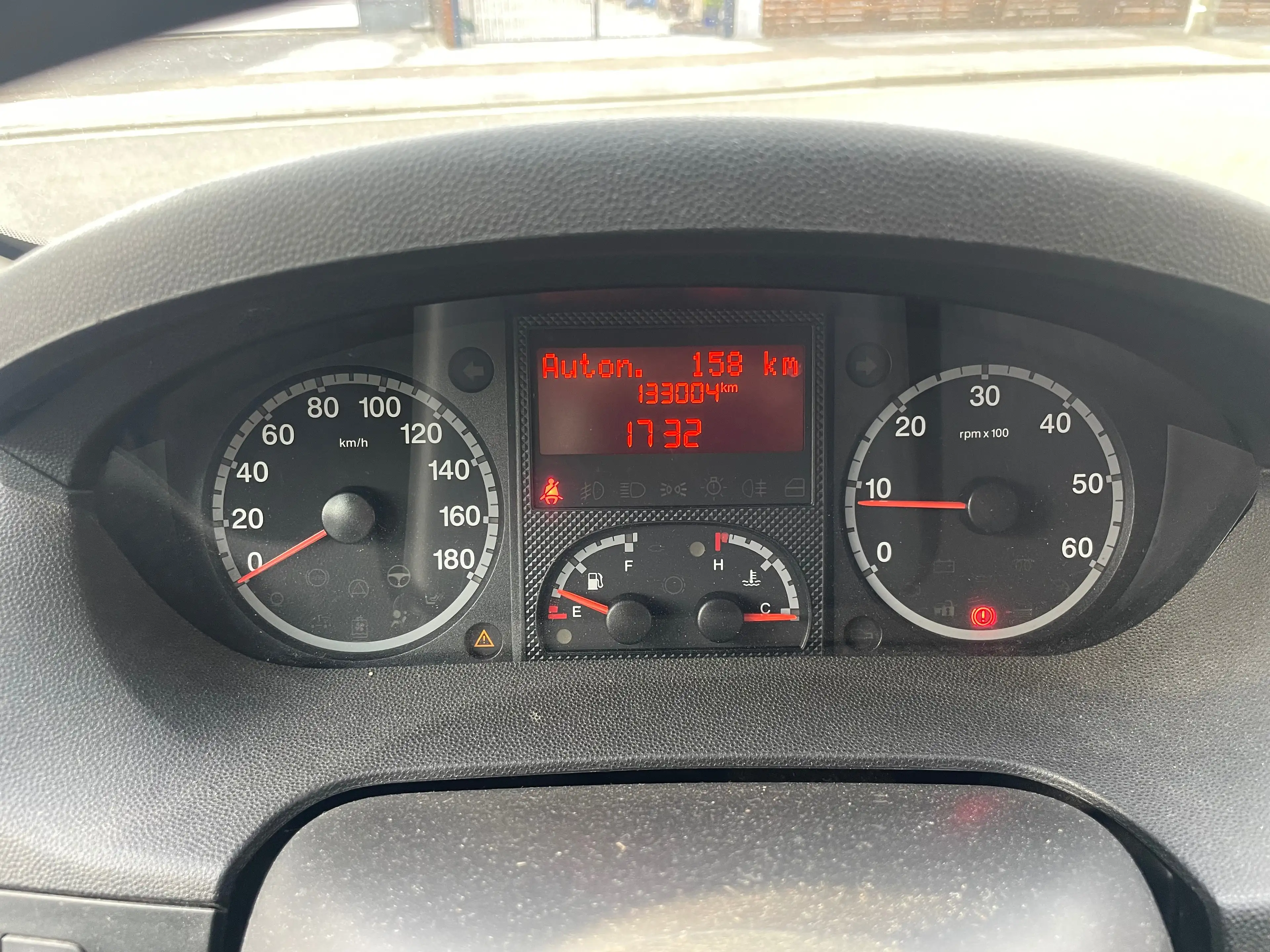 Peugeot Boxer 2.2 HDI — photo 7