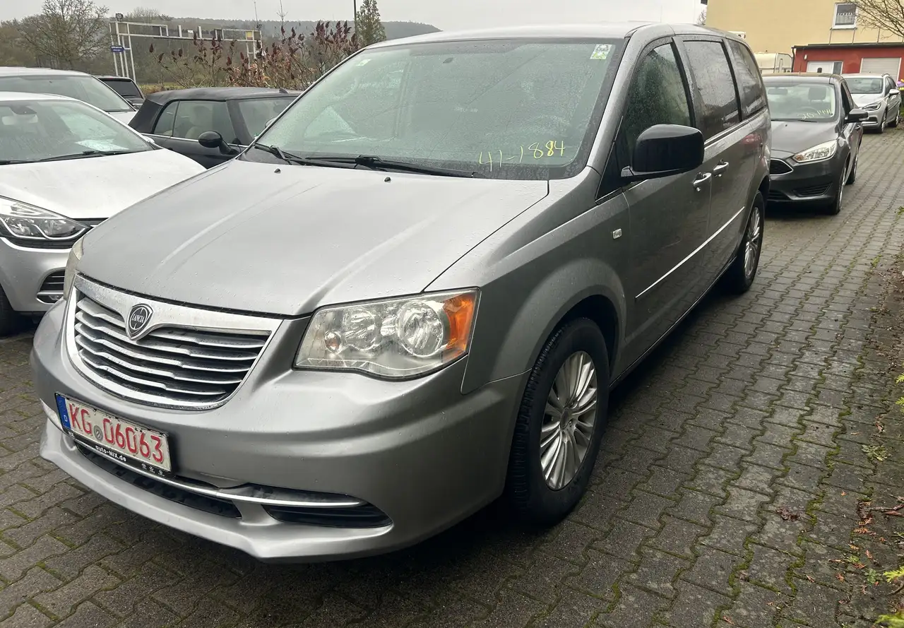 Lancia Voyager