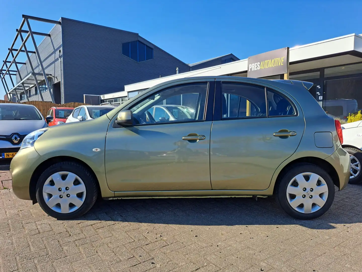 Nissan Micra 1.2 DIG-S Acenta Grijs - 2