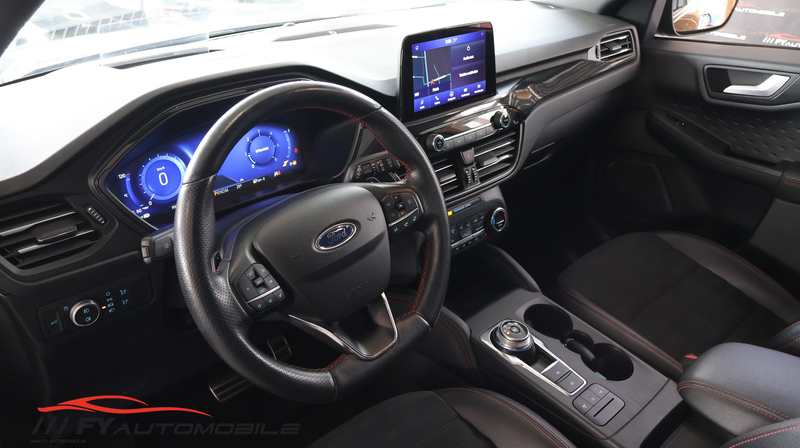 Ford Kuga ST-Line X* — photo 15