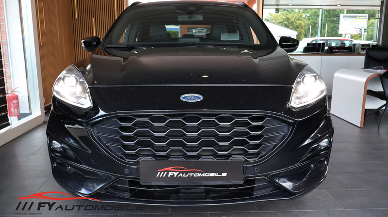 Ford Kuga ST-Line X* — photo 10