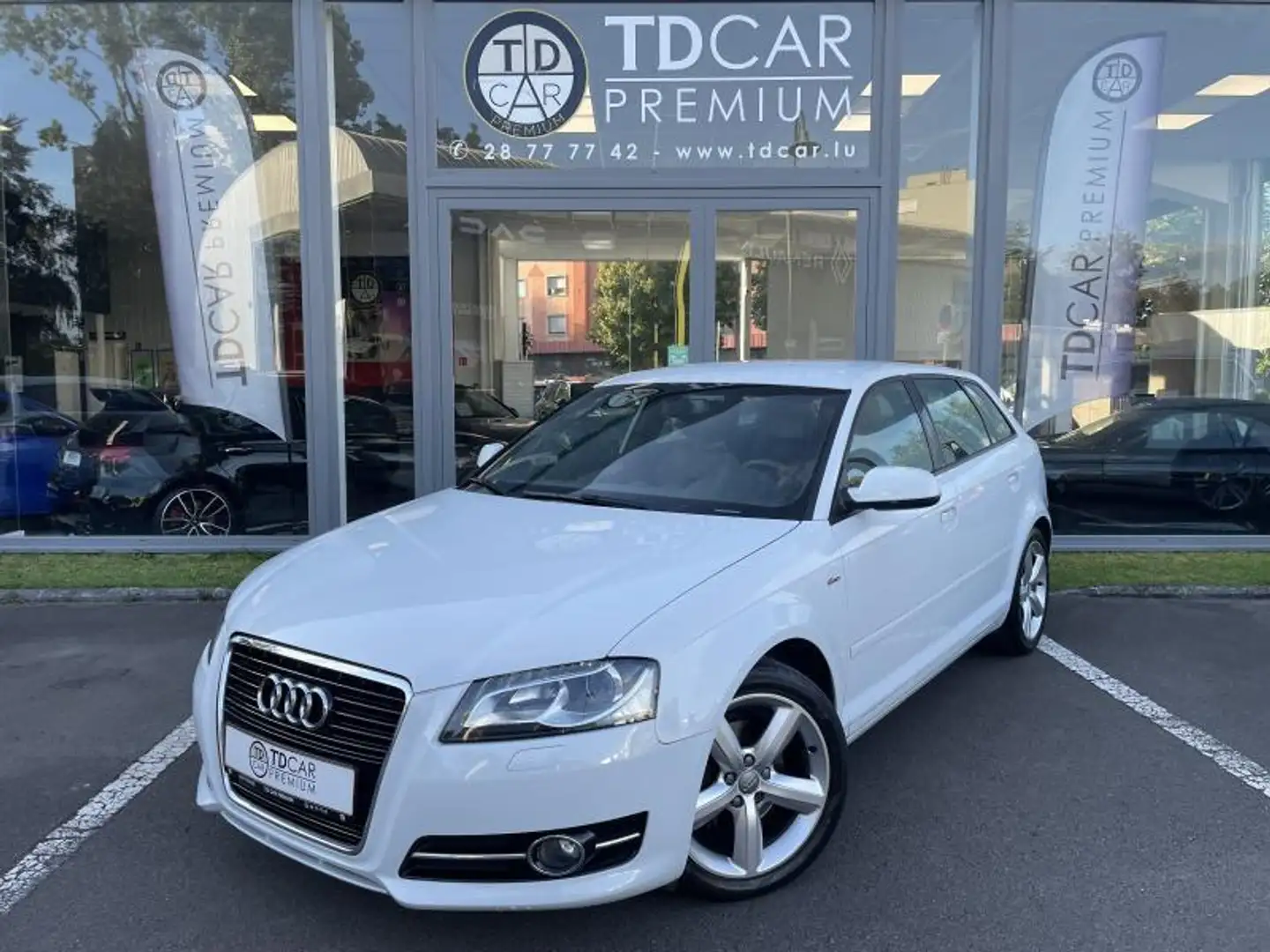Audi A3 2.0 TDI 140 S-Line SPORTBACK Blanc - 1