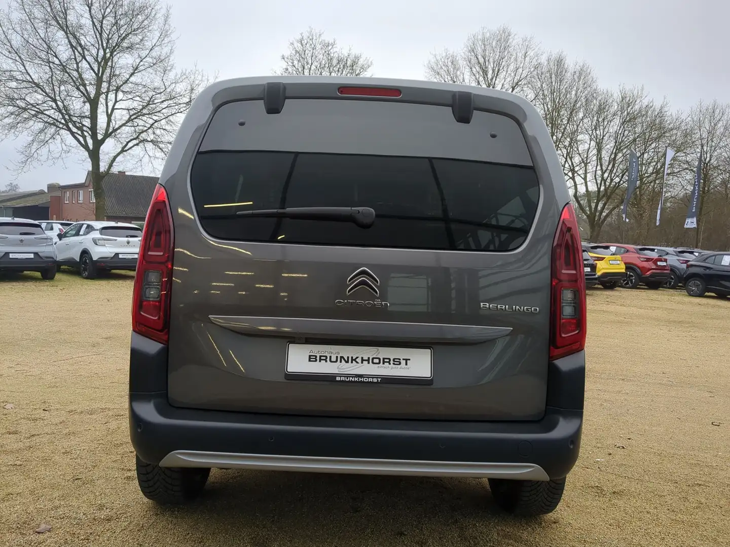 Citroen Berlingo 1.5 BlueHDi  Shine PDC+RFK+Navi Grau - 2