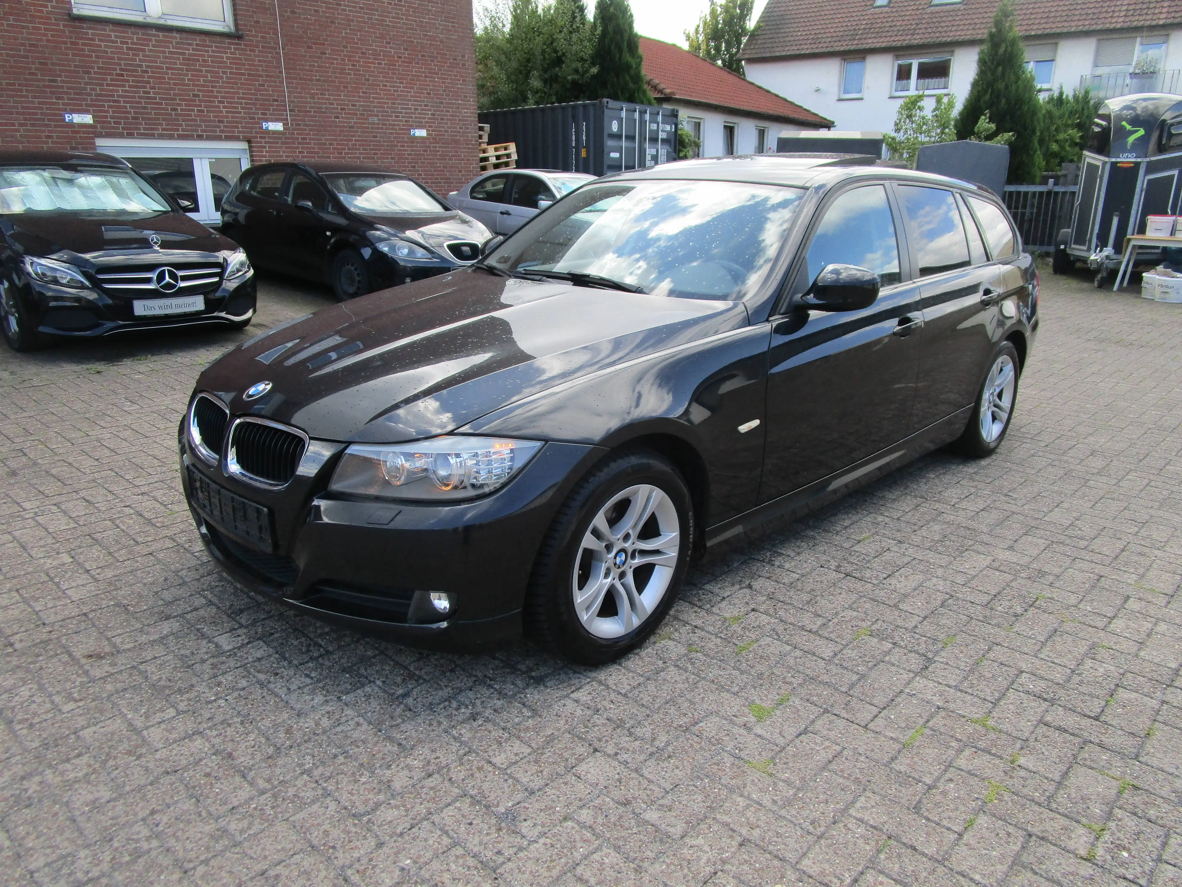 BMW 318 318 i touring+Automatik+Xenon+Panorama+Tempomat+PDC+SHZ — photo 2