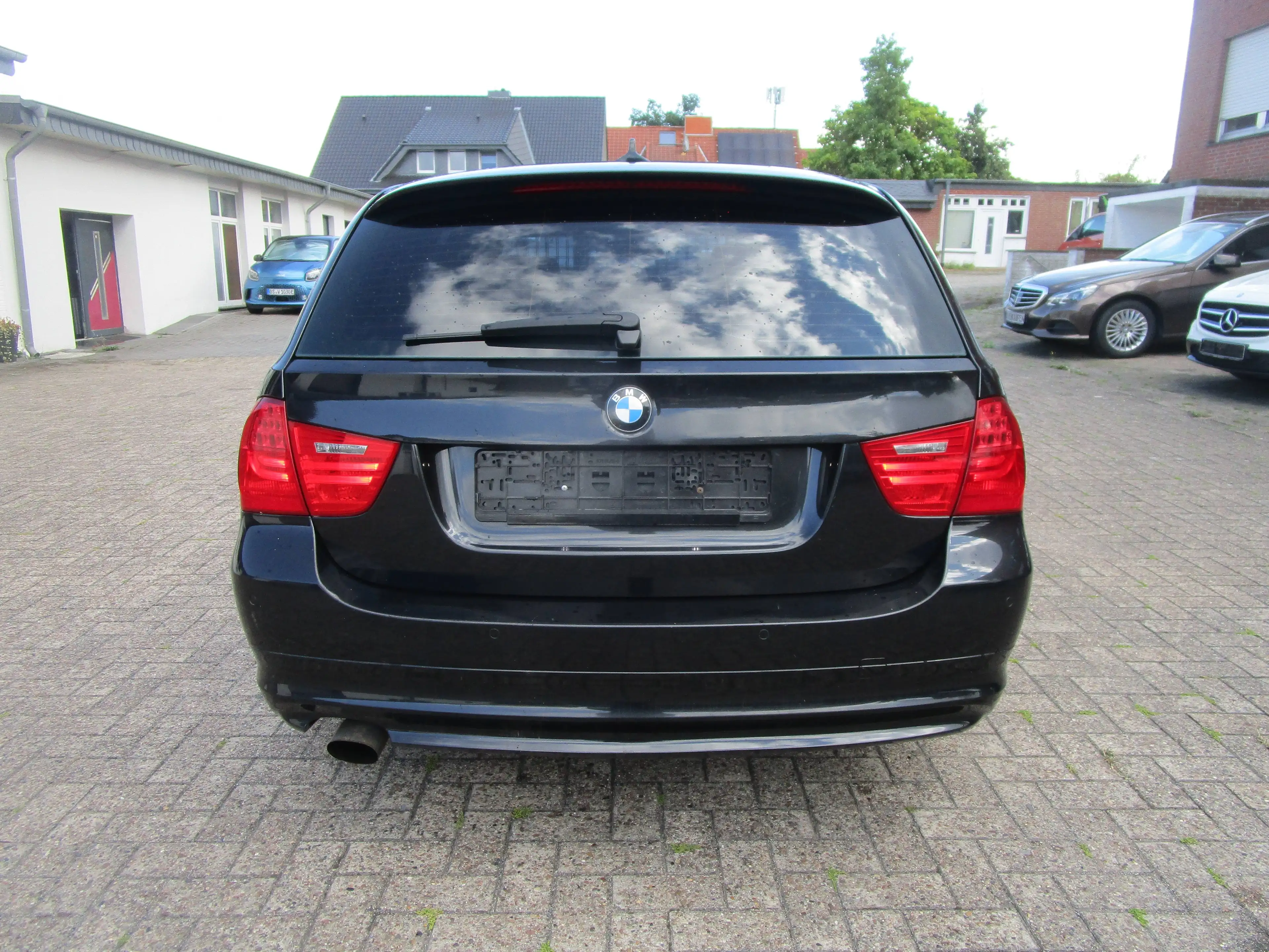 BMW 318 318 i touring+Automatik+Xenon+Panorama+Tempomat+PDC+SHZ — photo 8