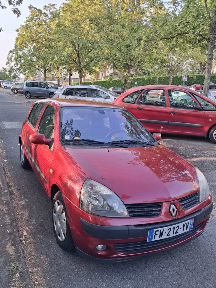 Renault Clio 1.8i 16V, foto 1