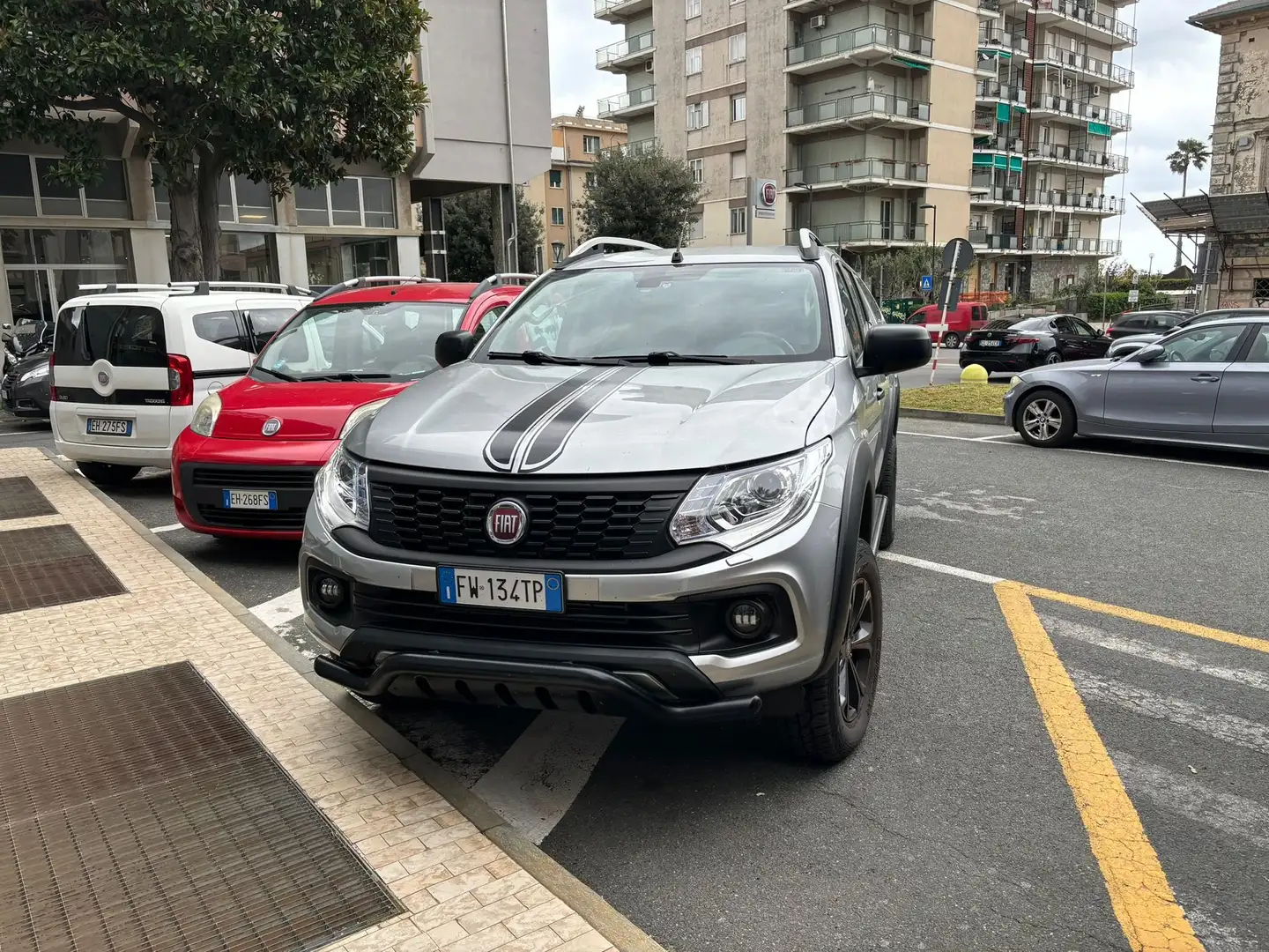 Fiat Fullback Fullback 2.4 doppia cabina LX Cross 4wd s Argento - 1