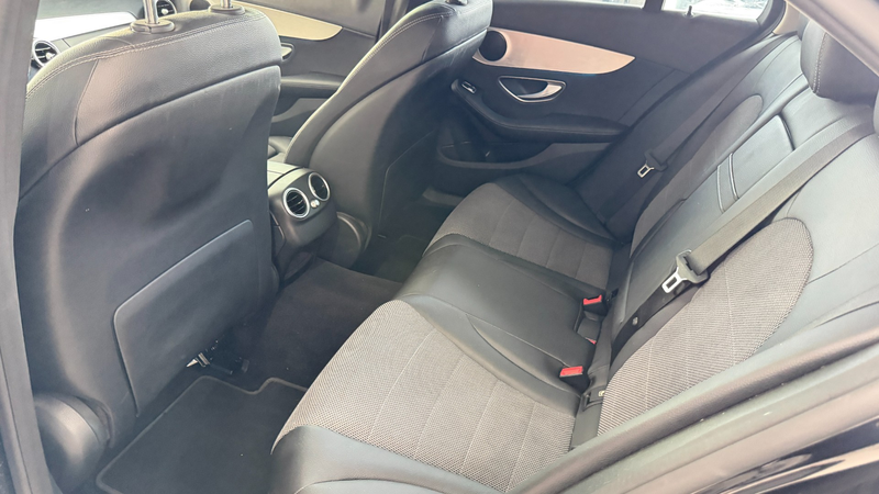 Mercedes-Benz C 300 AMG-LINE — photo 7