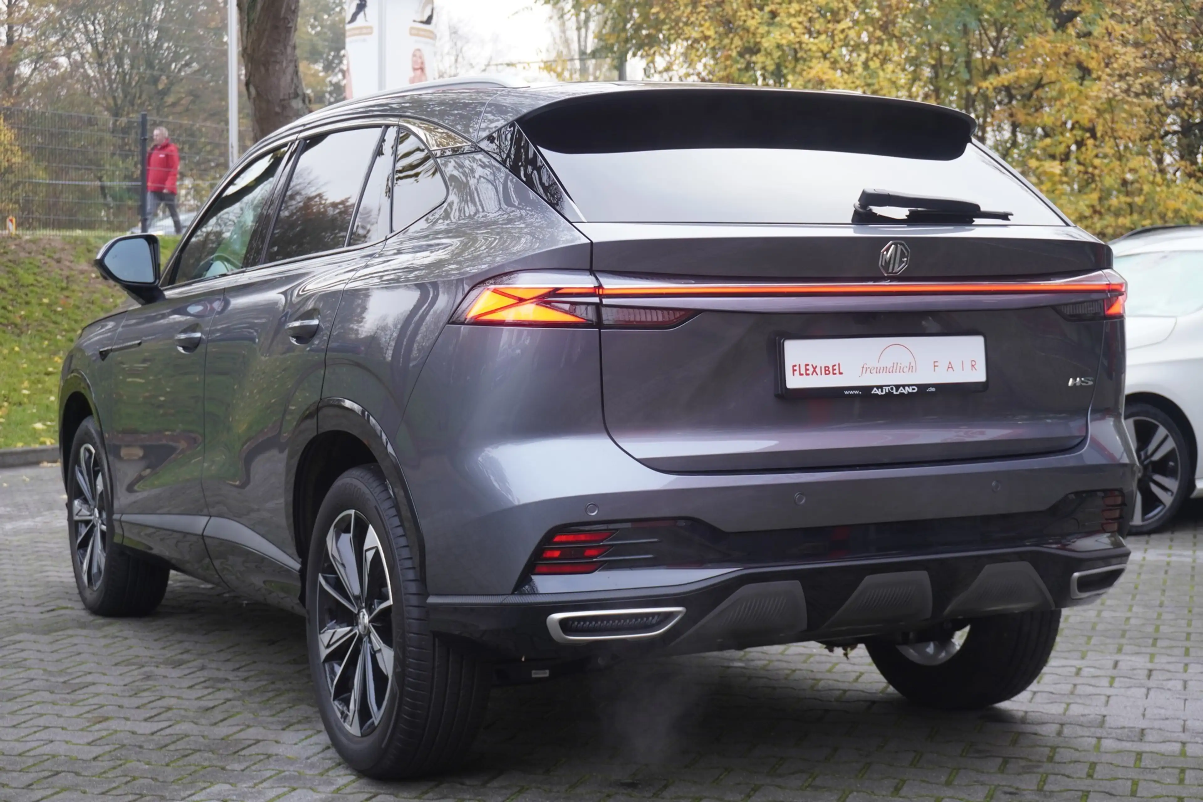 MG HS 1.5 T-GDI Luxury Aut. Klimaaut. LED Kamera — photo 8