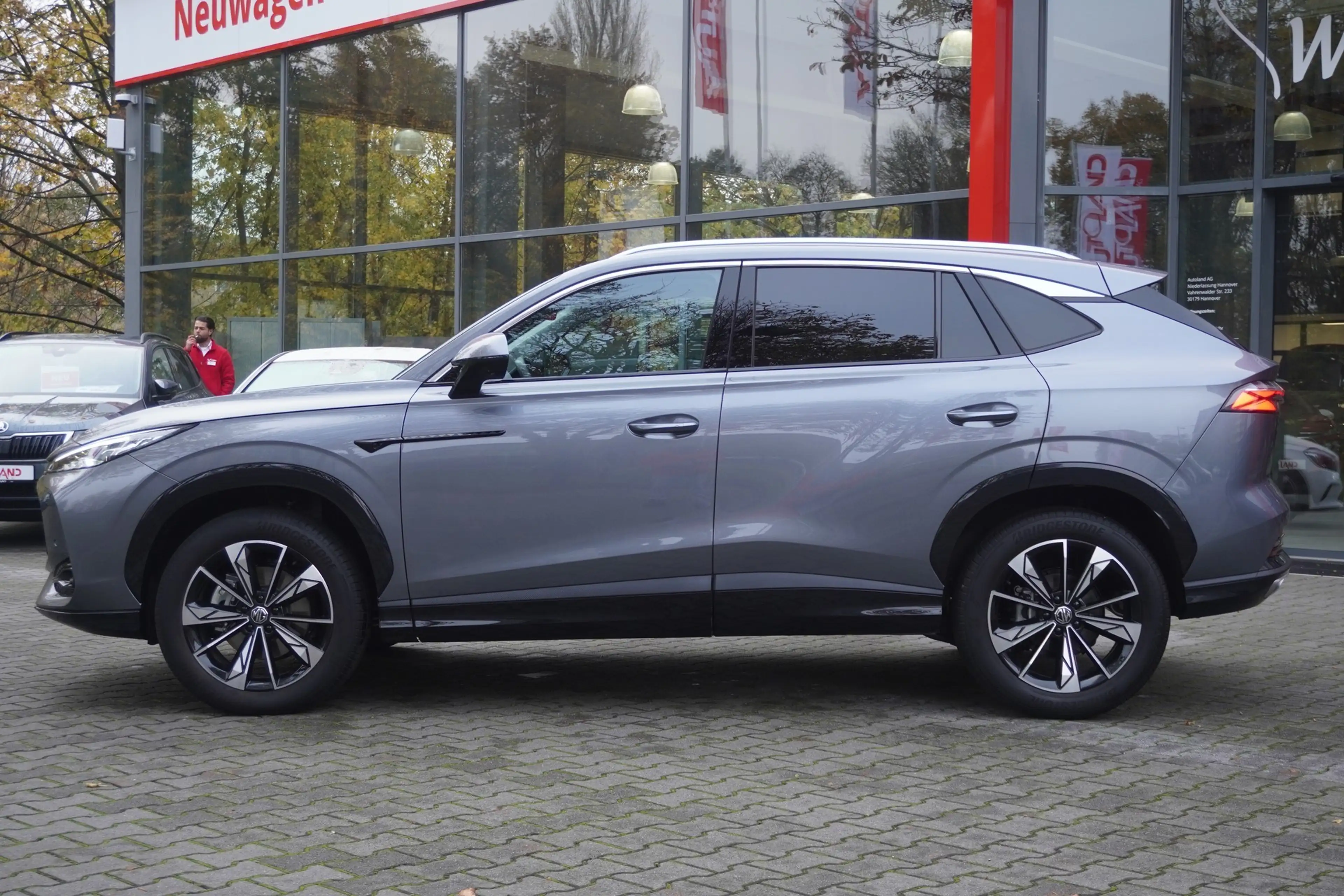 MG HS 1.5 T-GDI Luxury Aut. Klimaaut. LED Kamera — photo 9