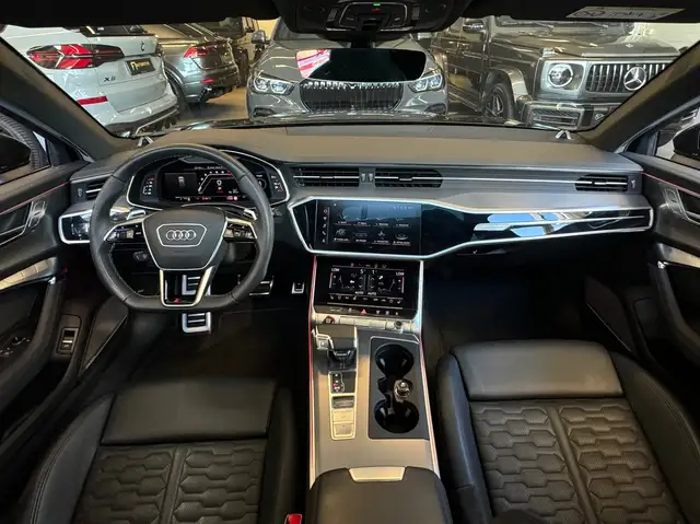 Audi RS6 view 4