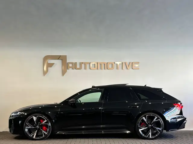 Audi RS6 view 12