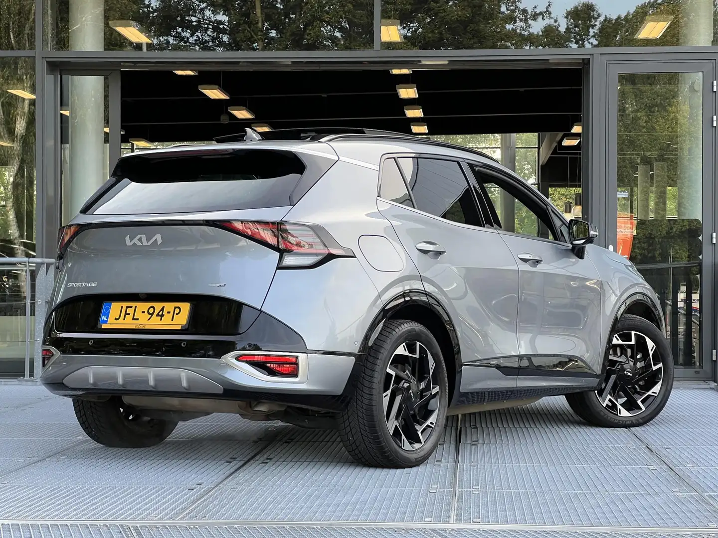 Kia Sportage 1.6 T-GDi Plug-in Hybrid AWD GT-PlusLine | Elektri Gris - 2