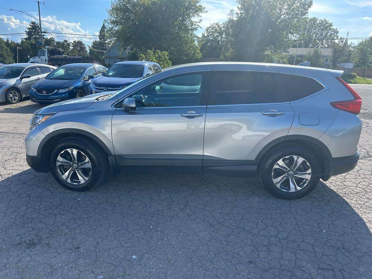 2017 Honda CR-V LX — снимка 1