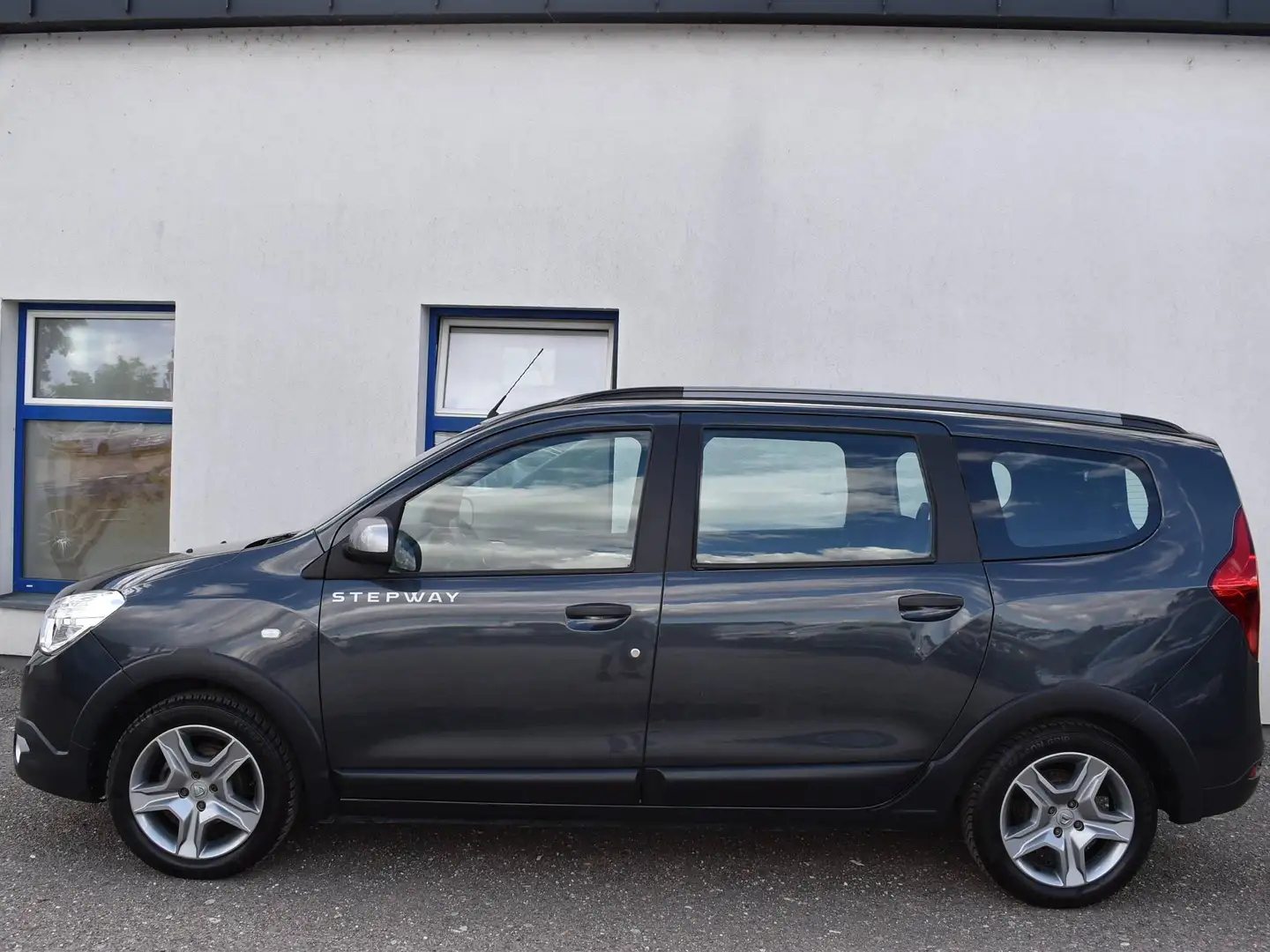 Dacia Lodgy Stepway Grau - 2